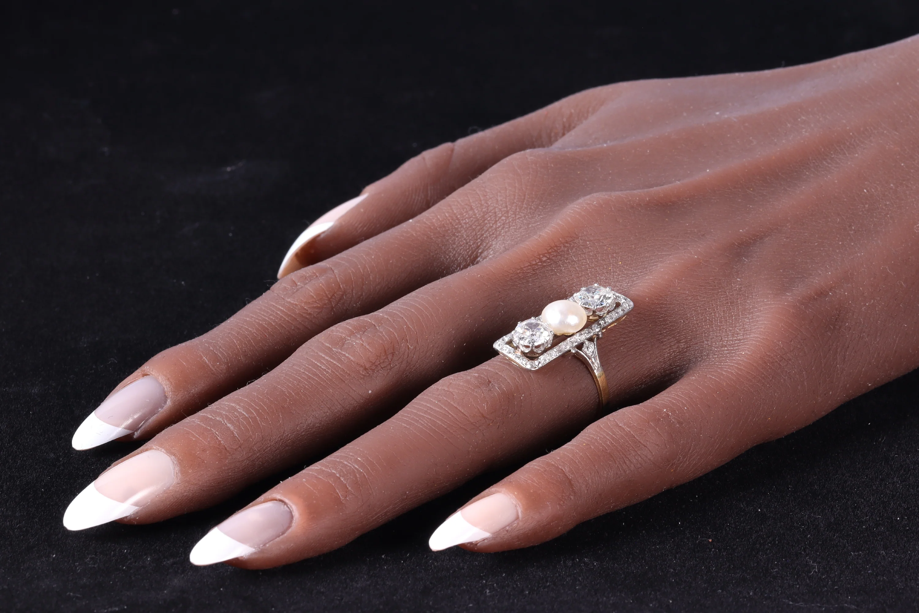 The legacy of love: bridging the gap between decor and romance  - Image 4