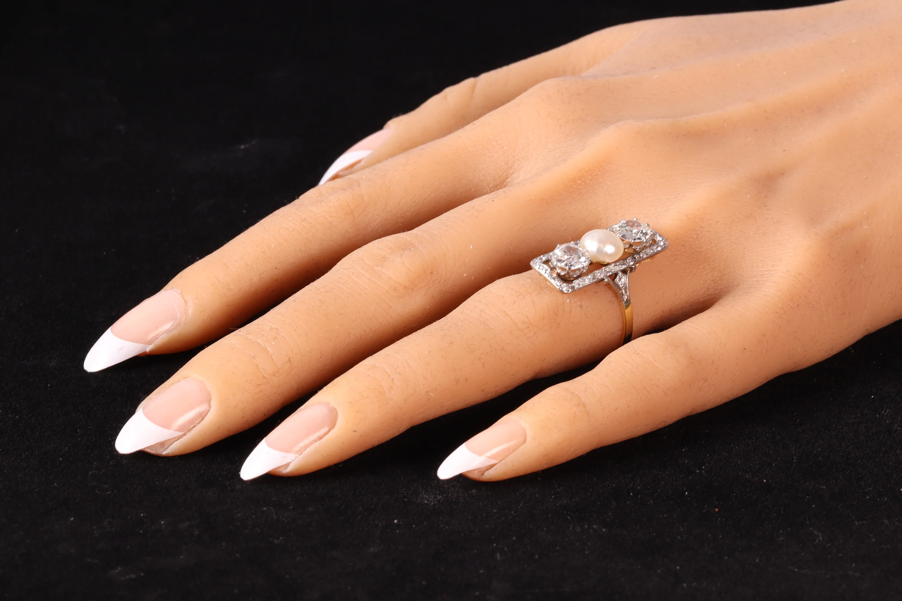 The legacy of love: bridging the gap between decor and romance  - Image 5