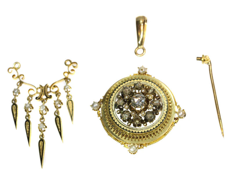 Victorian versatility: the double charm of a brooch-pendant from the 1860s  - Image 7