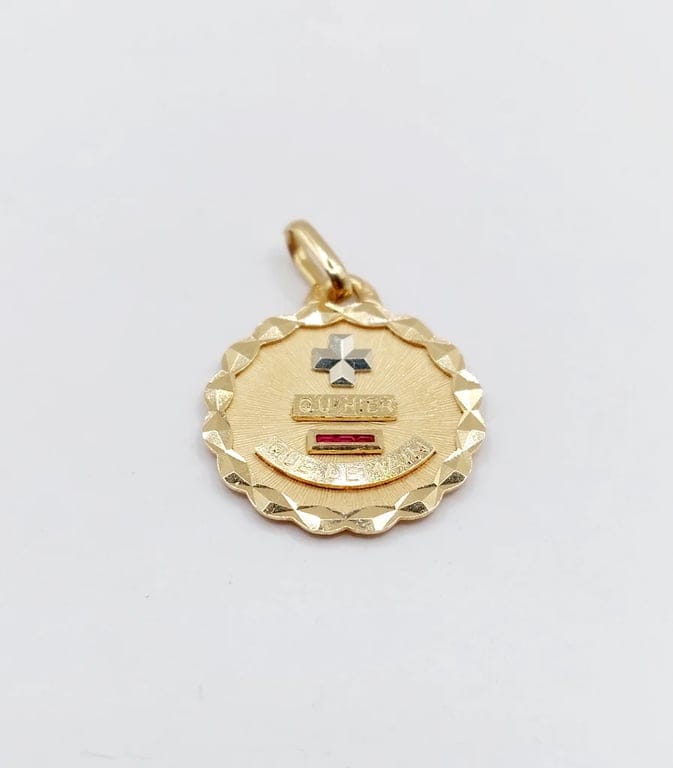 Augis - Love medal pendant 19 mm in 18k rose gold and ruby  - Image 6