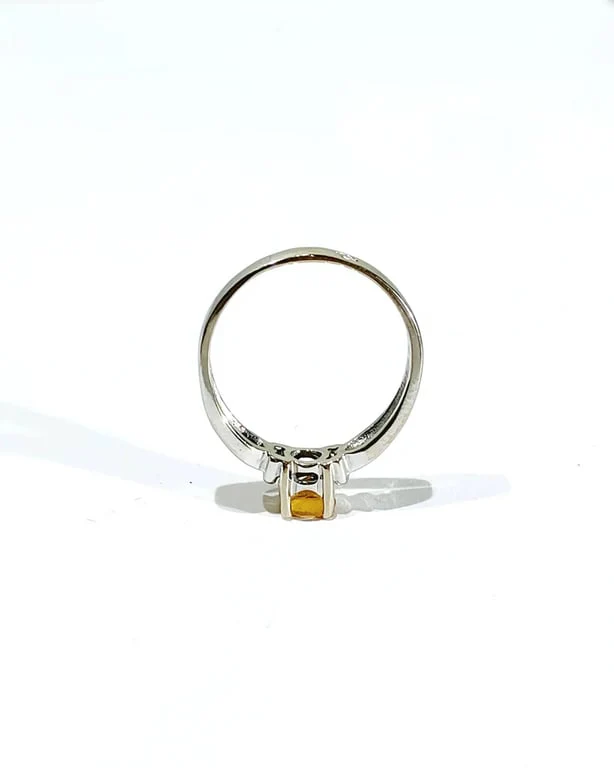 White Gold Ring, Diamonds and Citrine  - Image 11