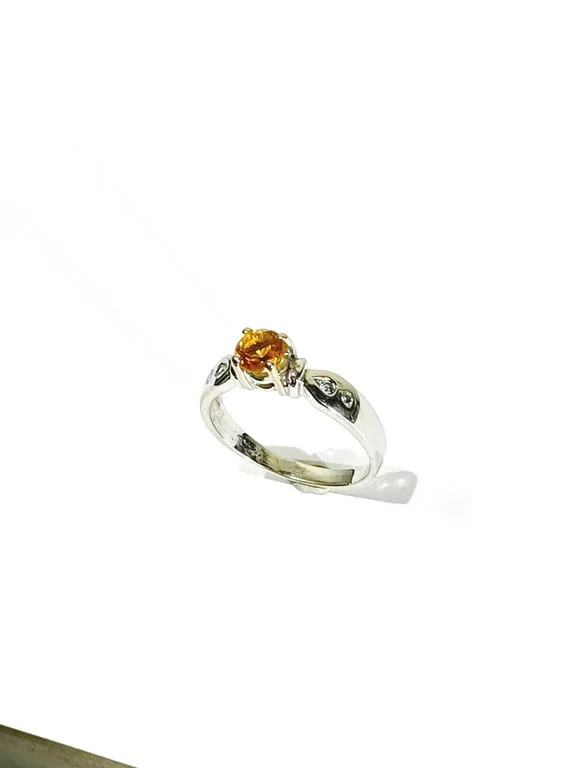 White Gold Ring, Diamonds and Citrine  - Image 3