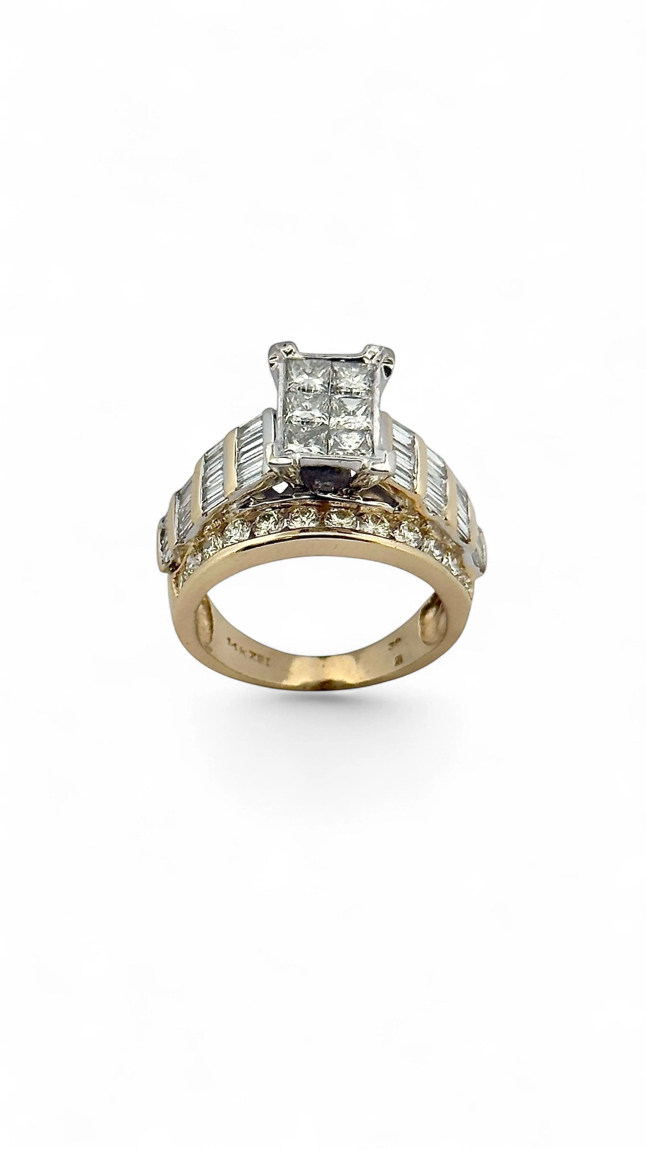 14-carat two-tone gold ring with natural diamonds  - Image 7