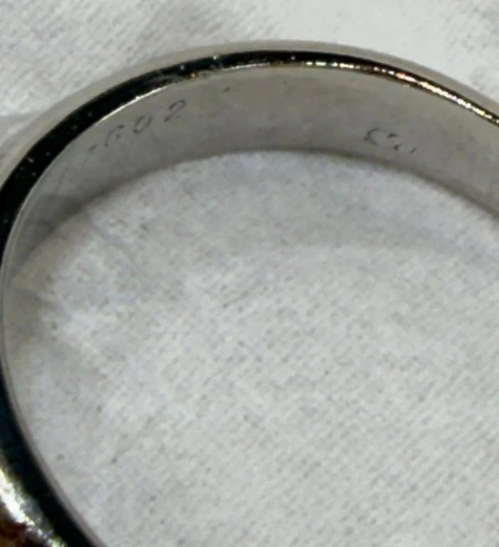 English shank ring branded Cartier in white gold and diamond  - Image 5