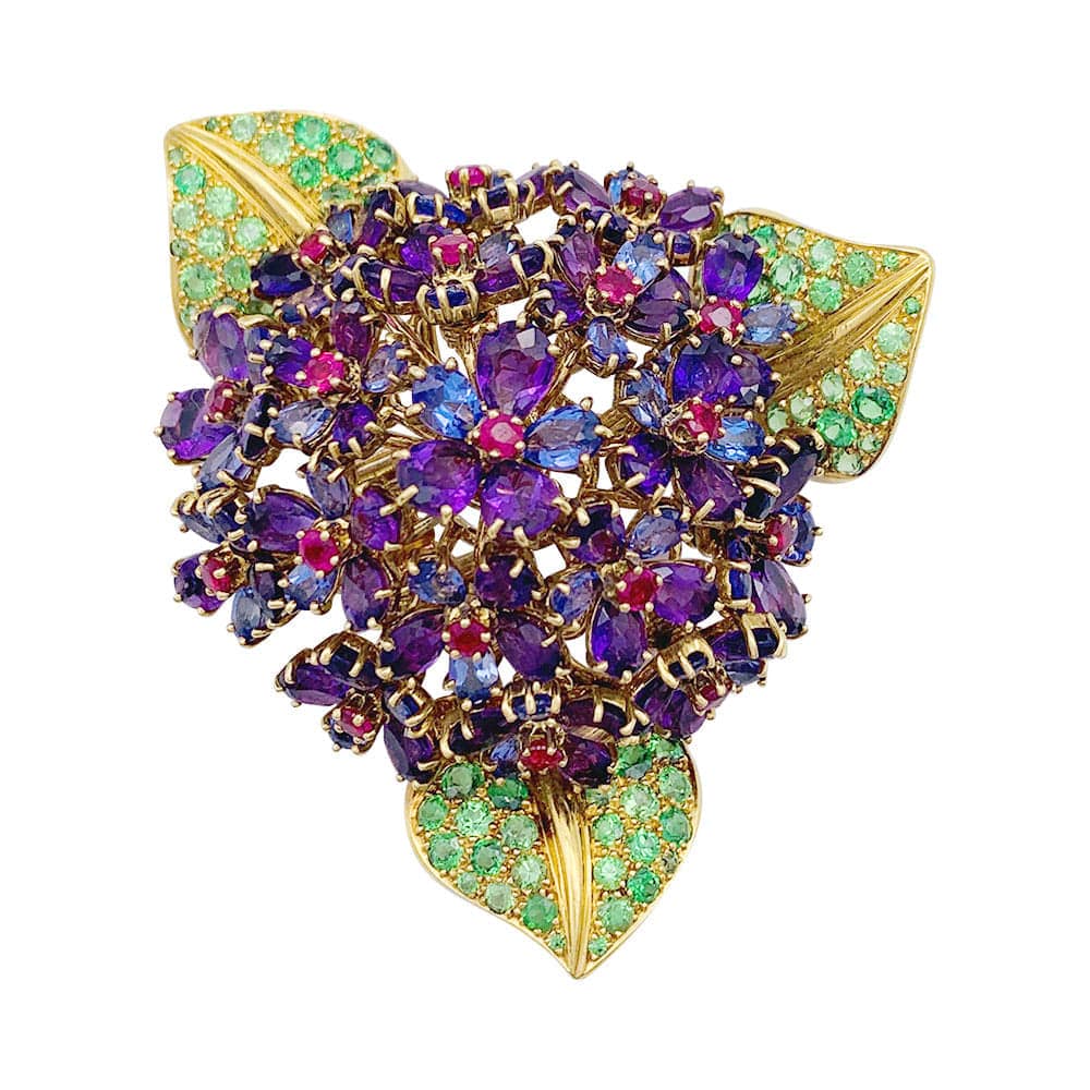 René Boivin clip, “Bouquet de Violettes”, yellow gold, colored gems. - Image 3