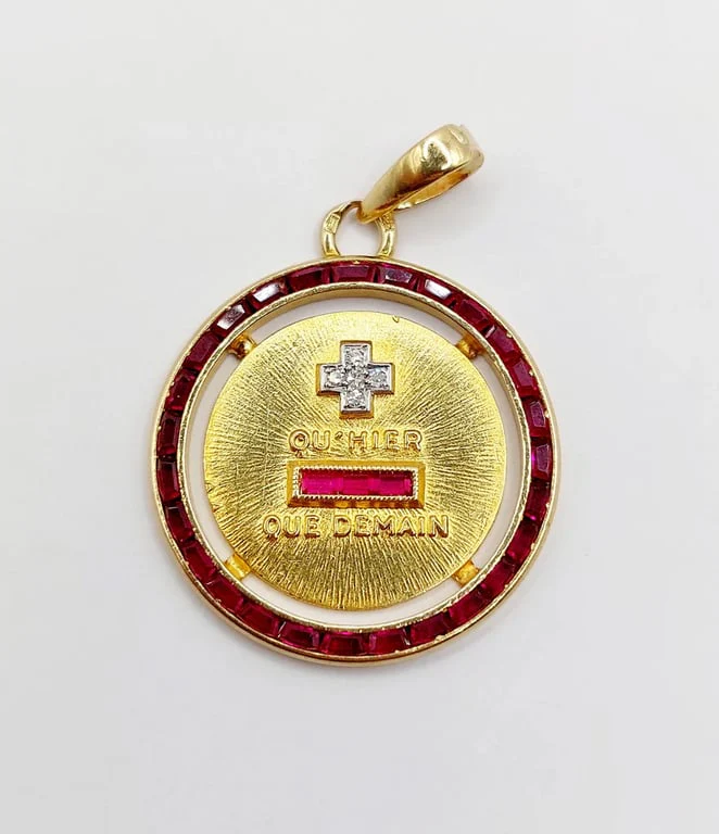 AUGIS - RARE Yellow Gold Love Medal Pendant Calibrated Diamonds and Rubies - Image 9