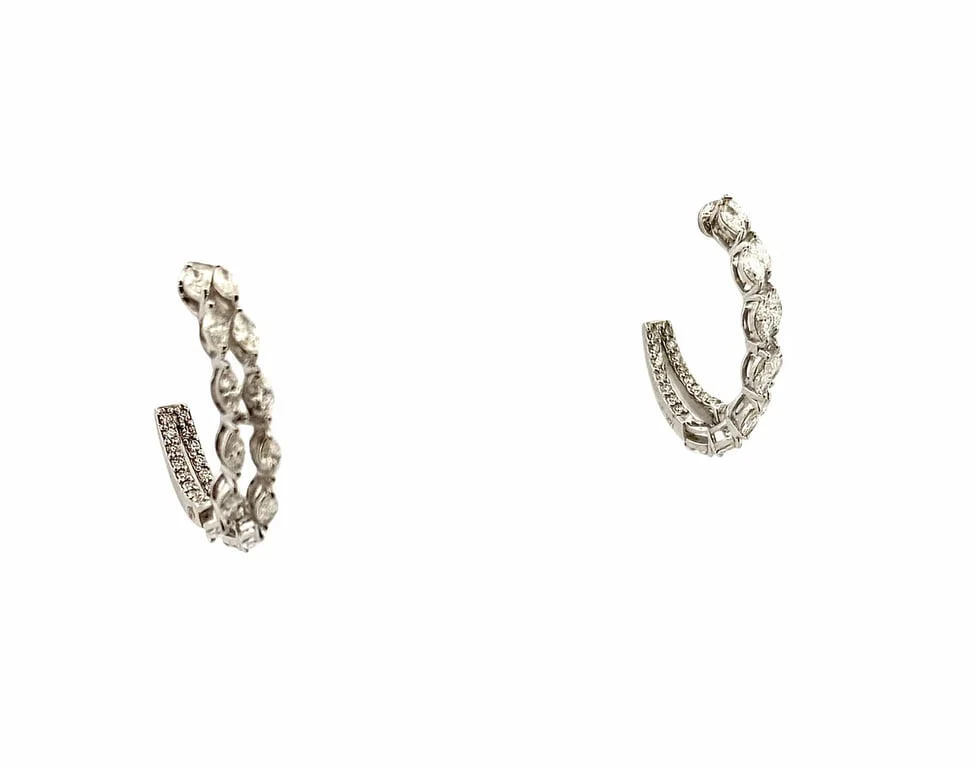 18-carat white gold hoop earrings with marquise diamonds  - Image 5
