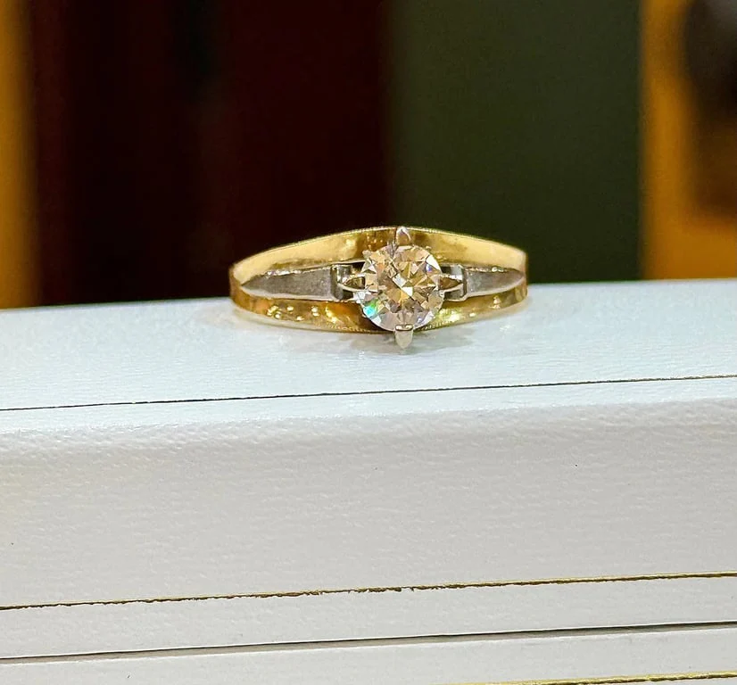 Solitaire two-tone in 18-carat gold and diamond  - Image 7