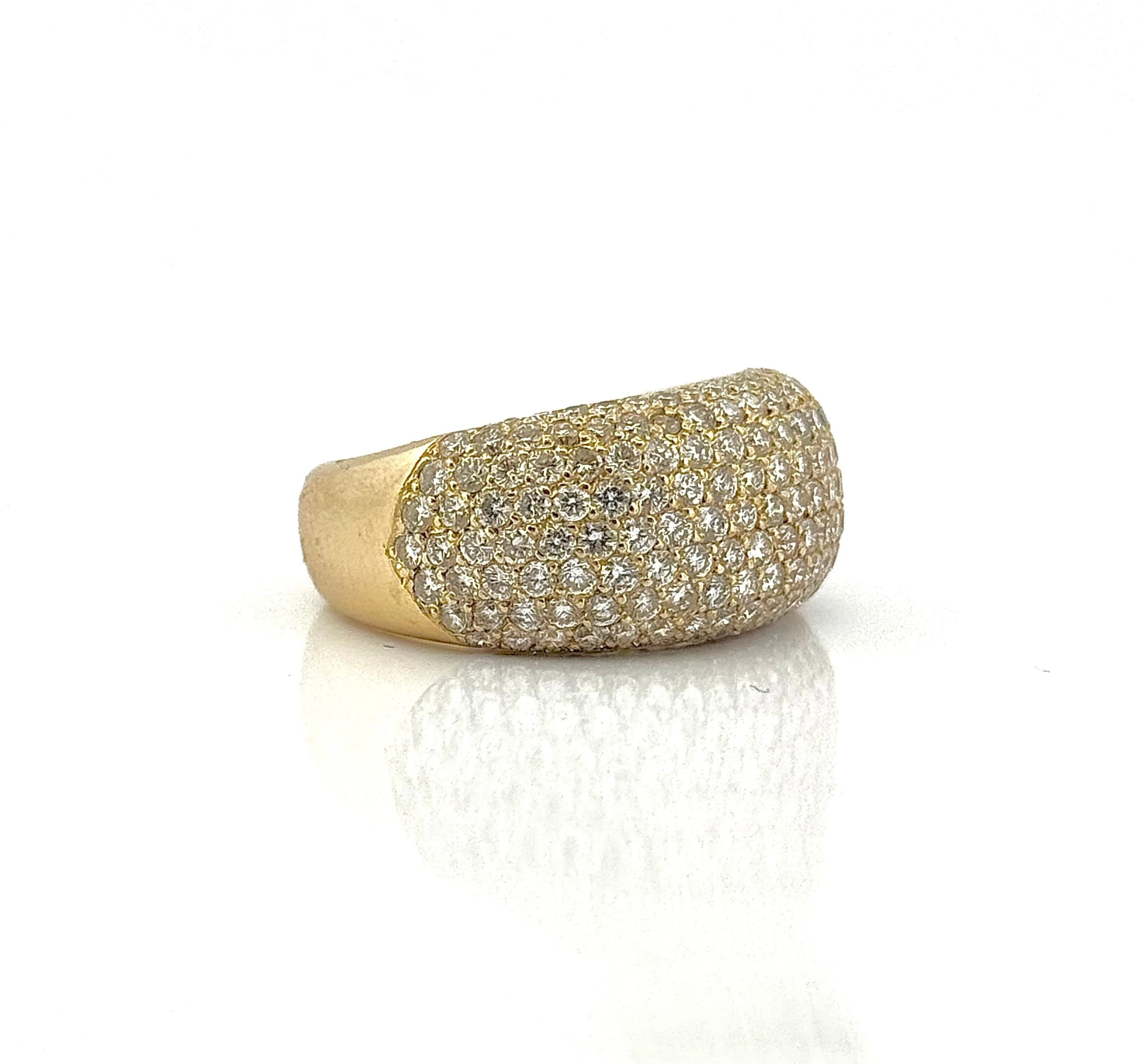 Domed yellow gold ring with diamond pavé  - Image 11