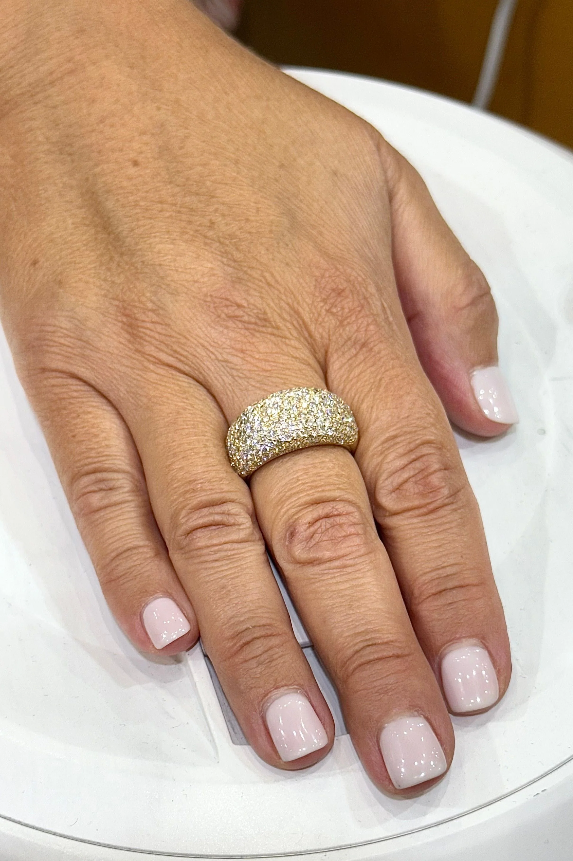 Domed yellow gold ring with diamond pavé  - Image 5