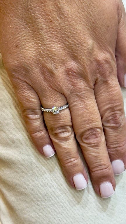 Solitaire Cartier in diamonds on platinum setting  - Image 4