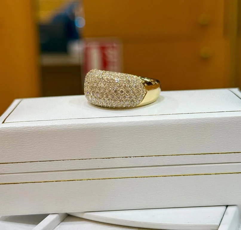 full diamond band ring in 18-carat yellow gold  - Image 5