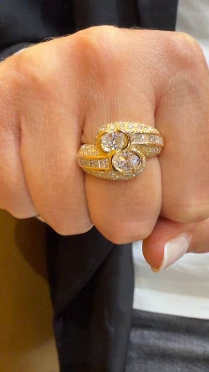 Domed ring Toi & Moi in yellow gold and diamonds  - Image 11