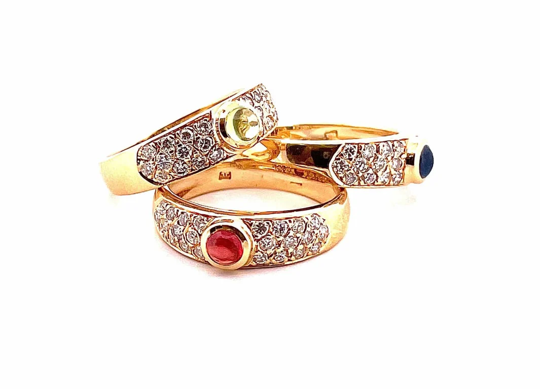 3 rings in 18-carat yellow gold, natural diamonds and precious stones  - Image 6