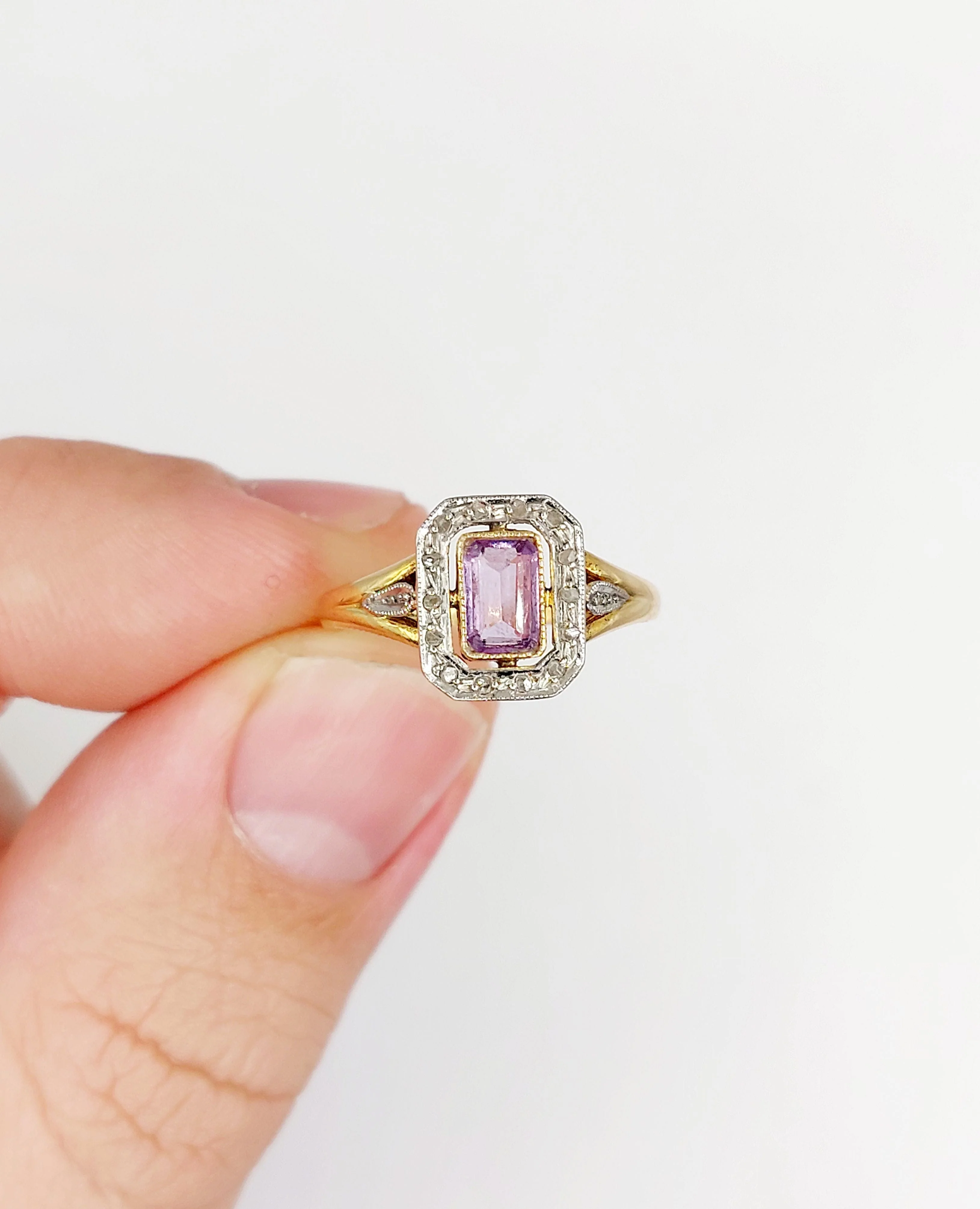 Pompadour ring in yellow gold, platinum, amethyst and rose-cut diamonds (circa 1910)  - Image 3
