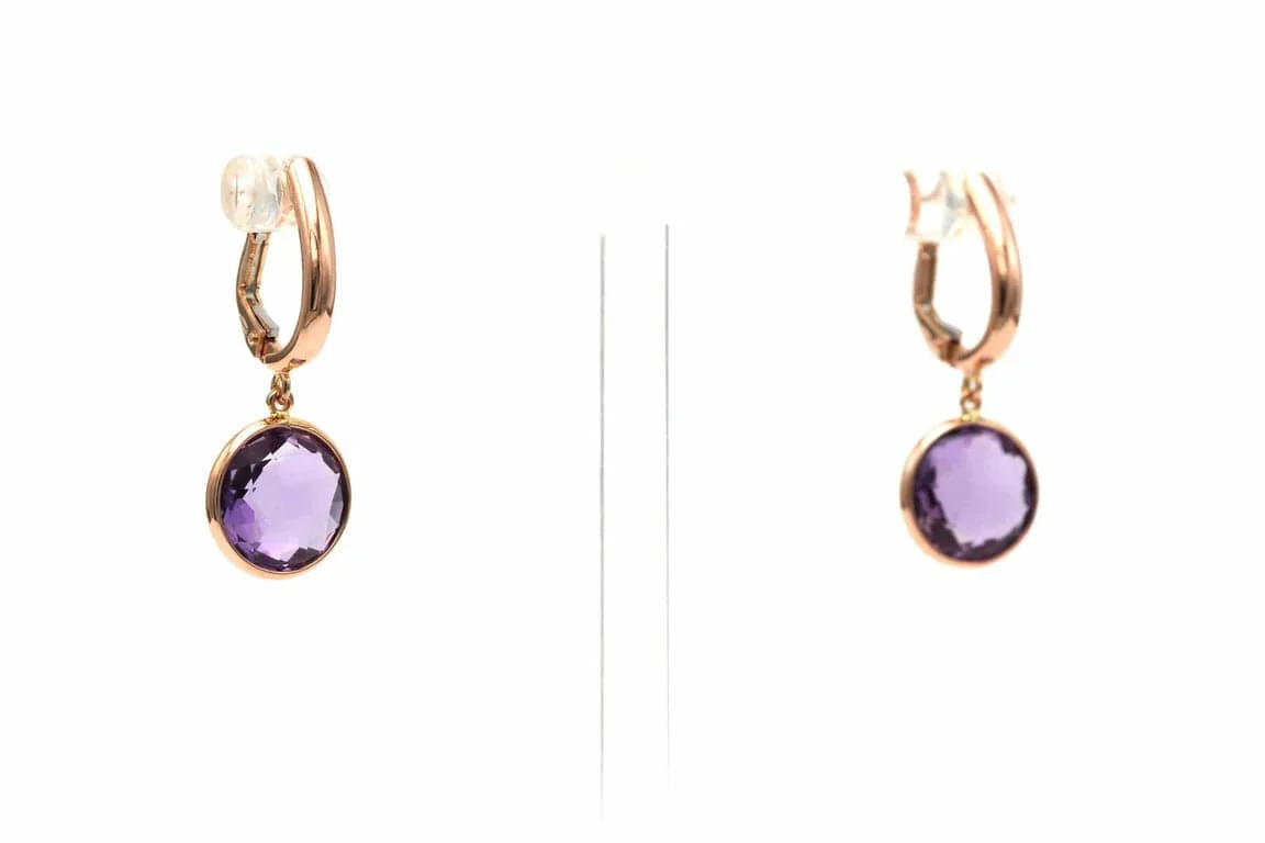Contemporary earrings set with amethysts in 18-carat rose gold  - Image 3