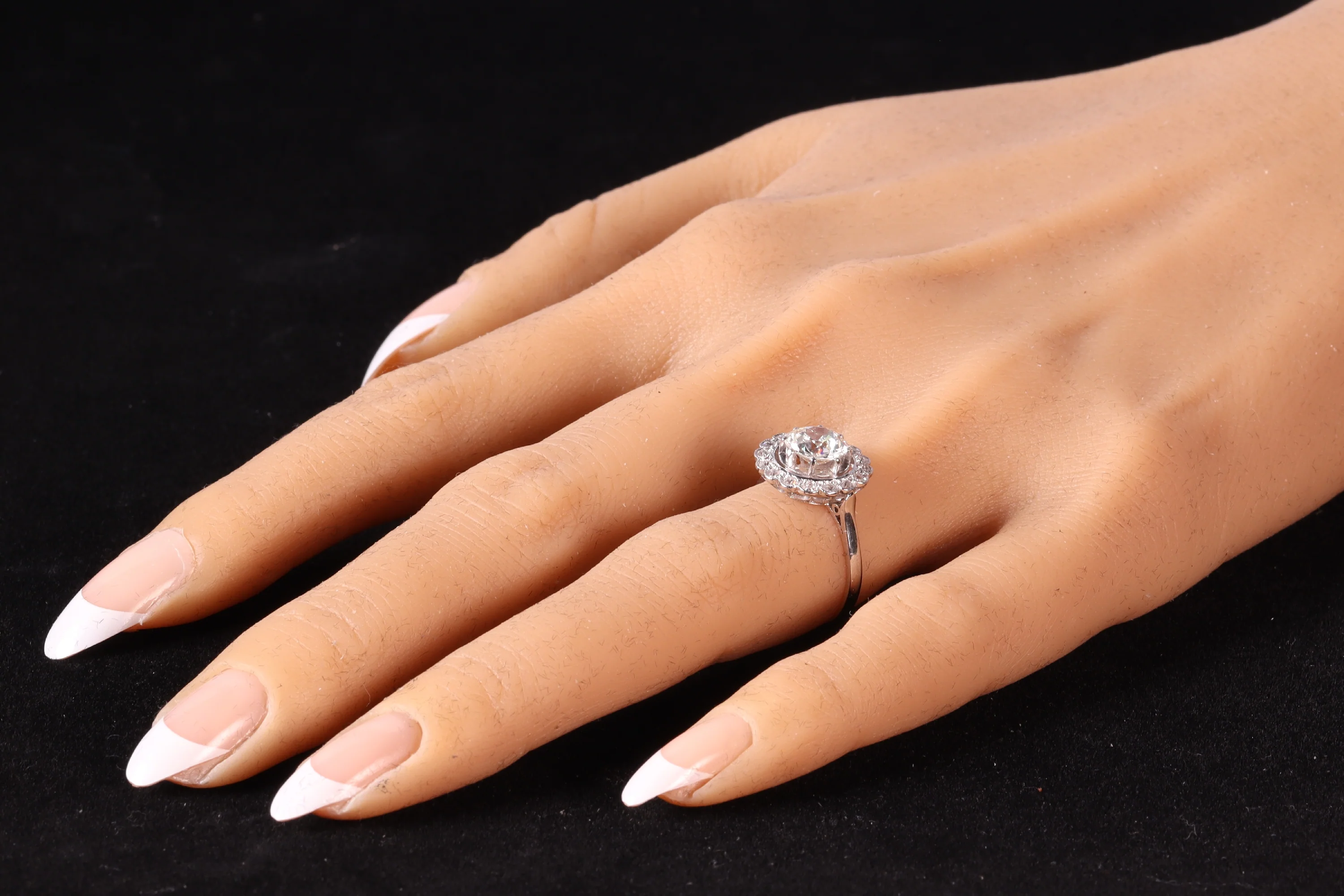 Liens eternal: the decorative diamond ring from the 1920s  - Image 10