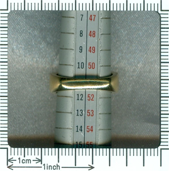 The green splendor of Kutchinsky: 2.33 ct emerald engagement ring with diamond accents  - Image 15