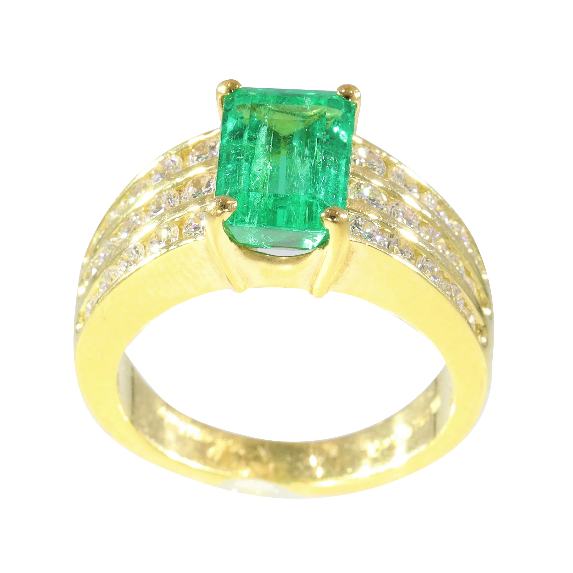 The green splendor of Kutchinsky: 2.33 ct emerald engagement ring with diamond accents  - Image 6