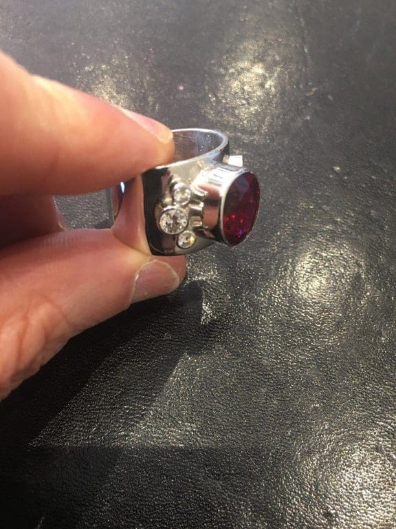 18k White Gold Band Ring, set with a beautiful Rubellite  - Image 6