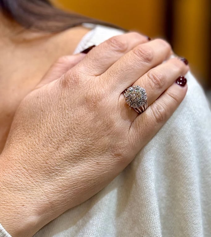 Antique ring in 18-carat white gold and diamonds  - Image 5