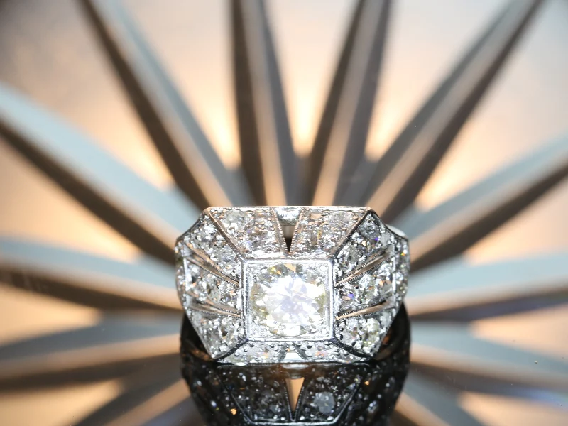 Meeting the precious stone: a Belgian diamond ring from 1930  - Image 4