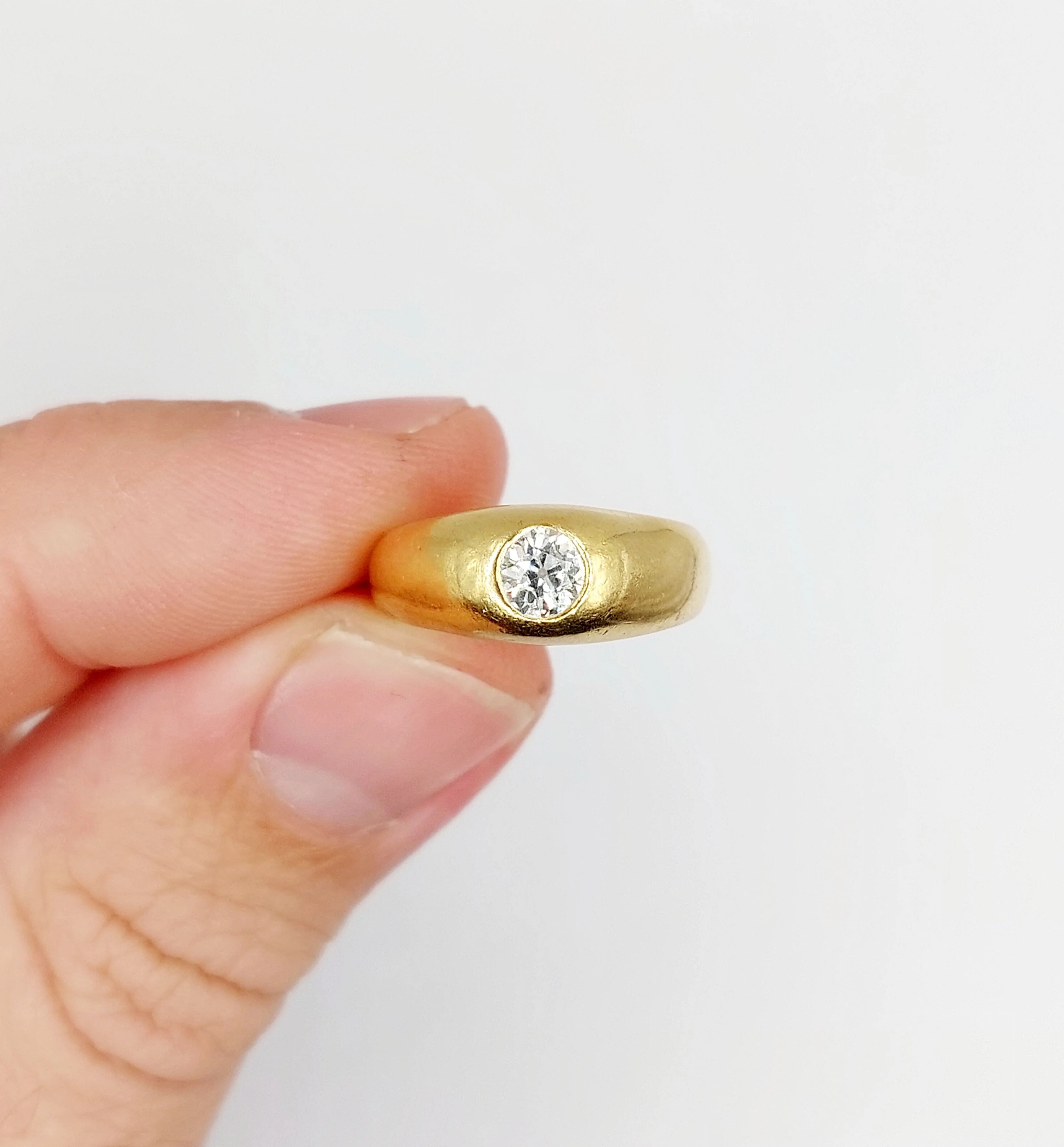 18k yellow gold dome ring with old-cut diamond 0.40 carat  - Image 14