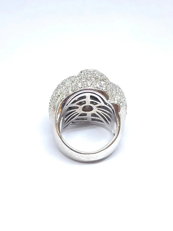Prestige ring in white gold with links and rubies  - Image 3