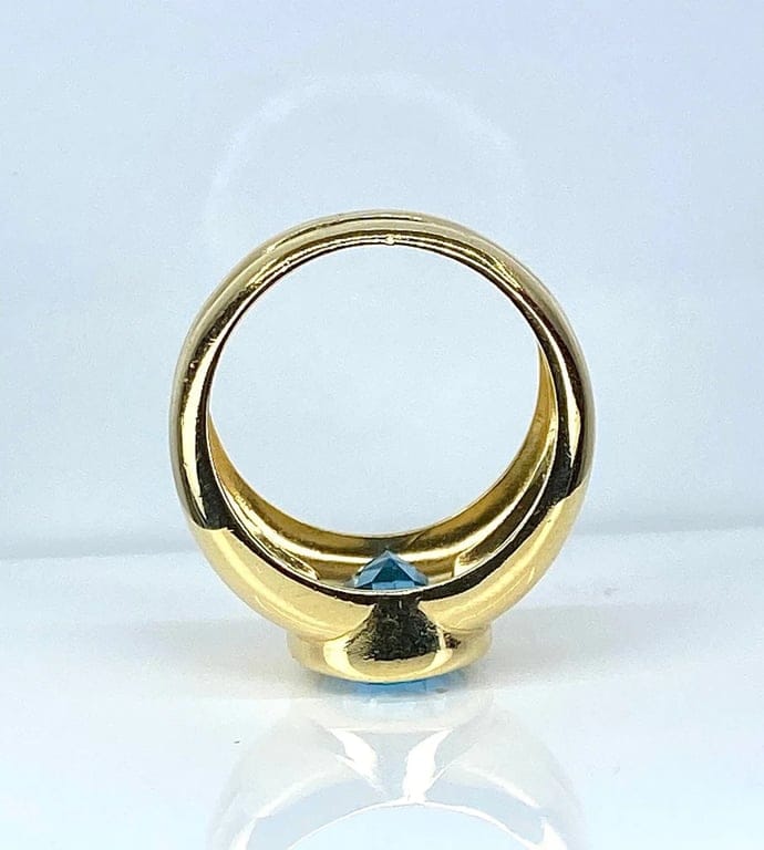 Yellow gold and blue topaz ring - Image 6