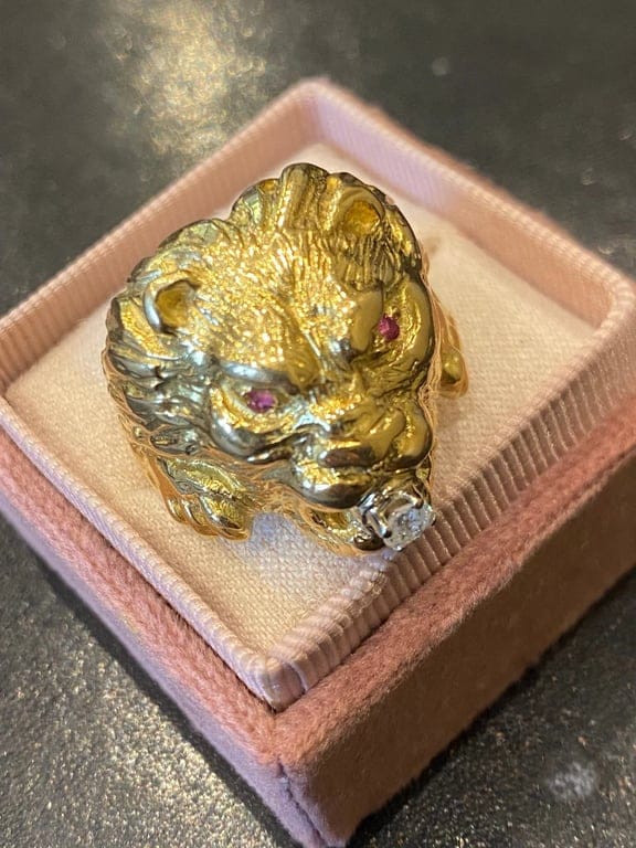 Gold Lion Ring Diamond Ruby  - Image 3