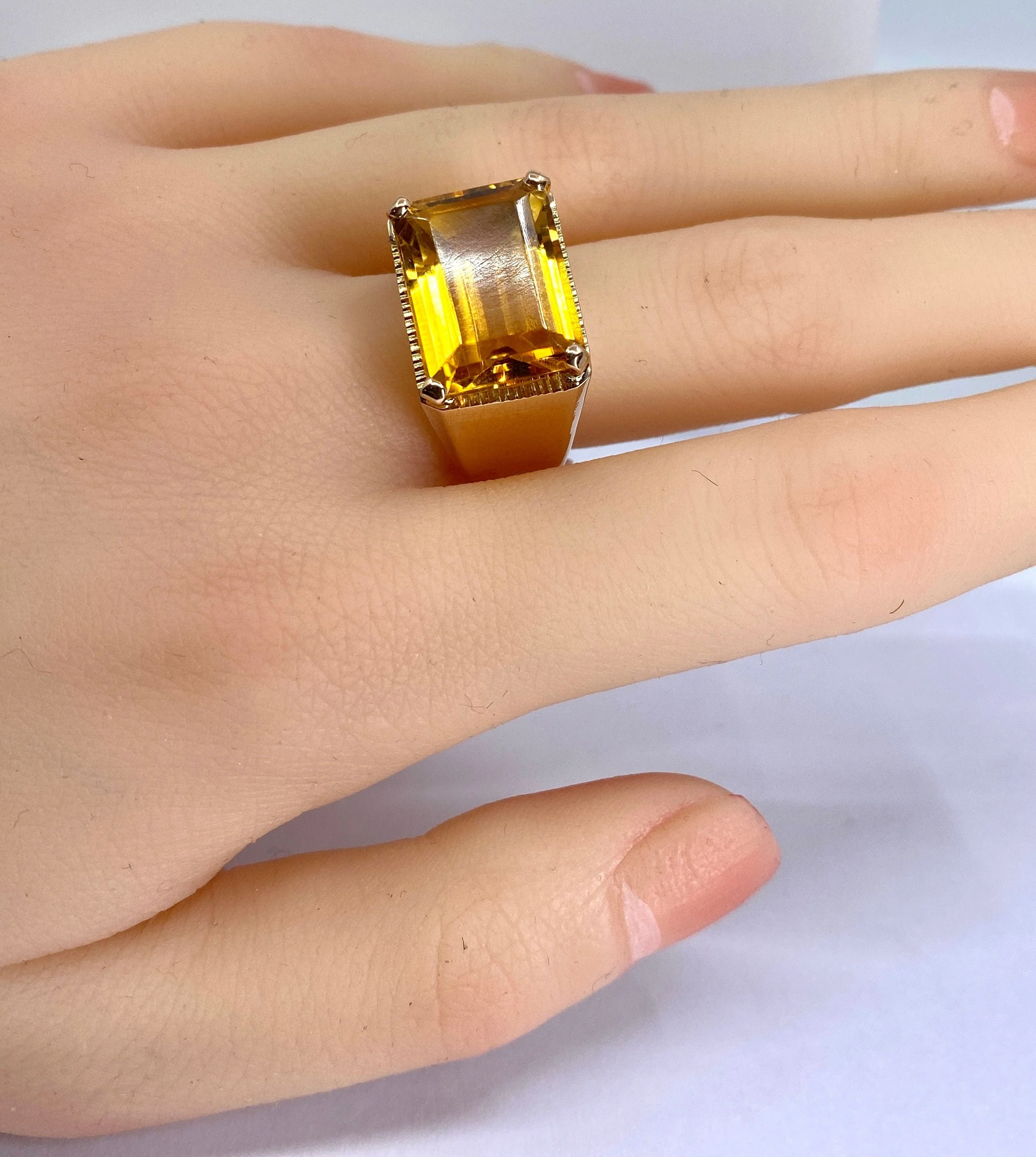 Yellow gold ring, yellow topaz - Image 9