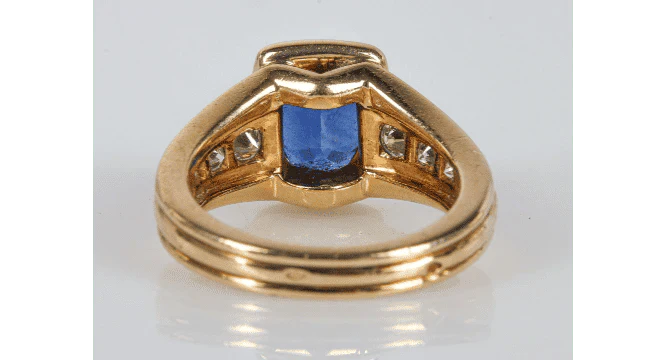 MAUBOUSSIN - Yellow gold ring centered with a beautiful sapphire  - Image 5