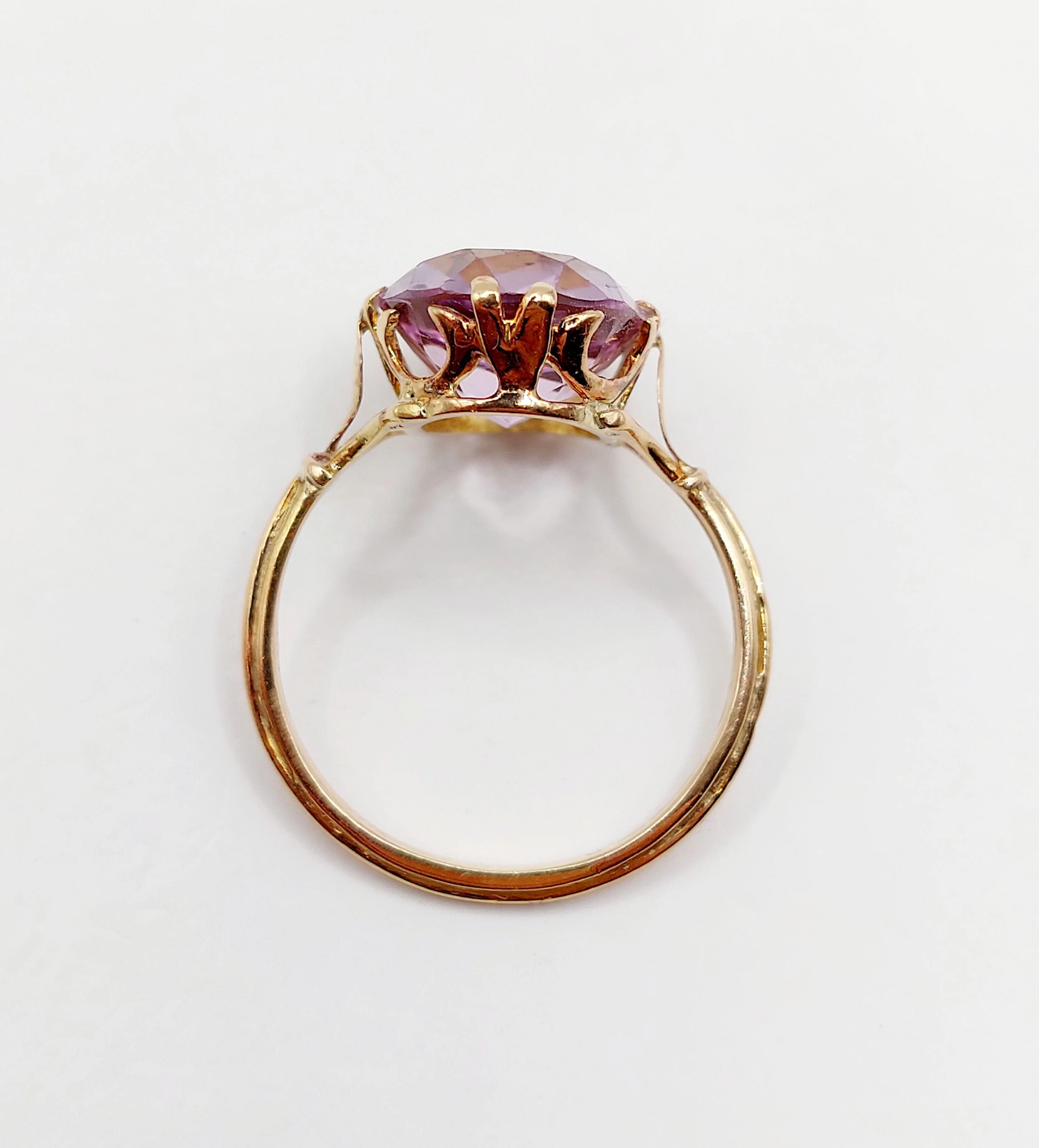 Rose gold amethyst cocktail ring (circa 1900)  - Image 10
