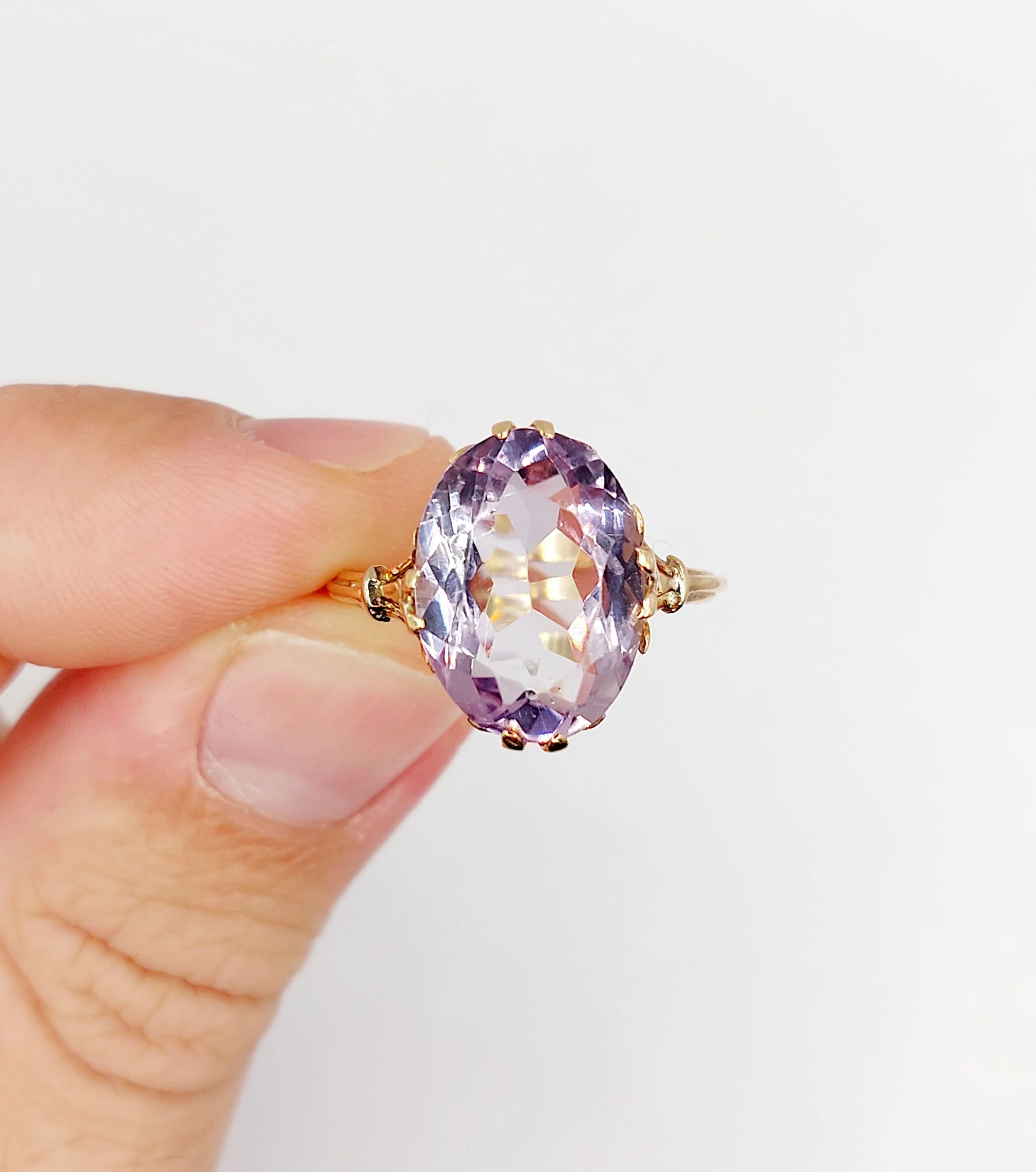 Rose gold amethyst cocktail ring (circa 1900)  - Image 3