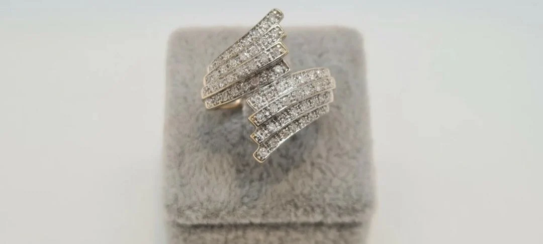 Yellow gold ring, diamonds - Image 3