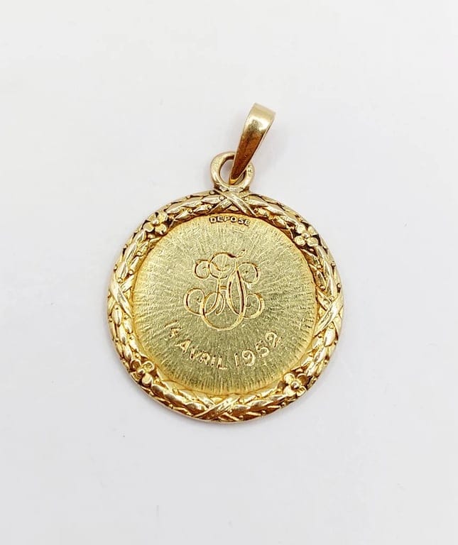 Augis - Love medal pendant 23 mm in 18k gold with diamond and ruby - Image 7