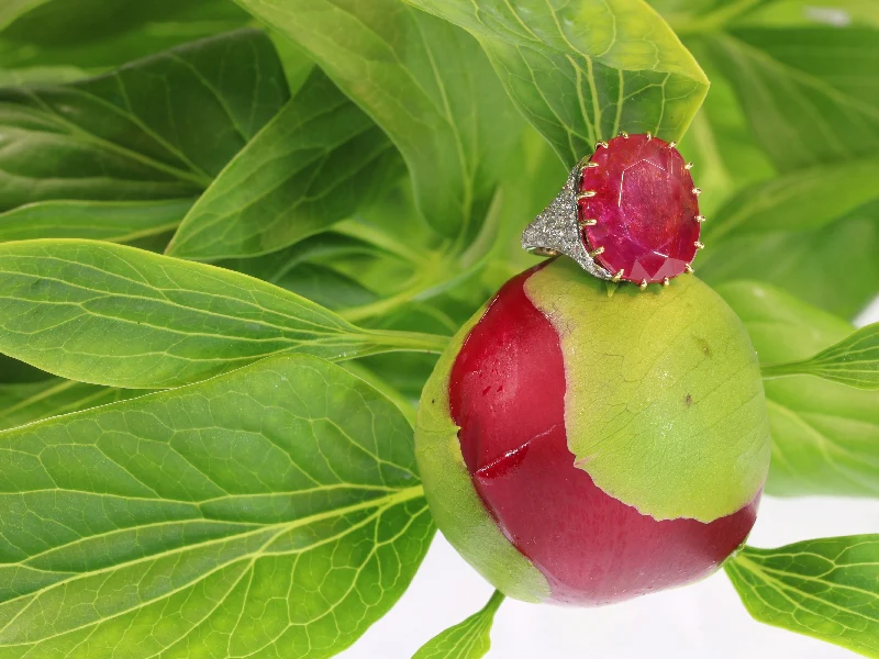 Vintage ruby delight: ring Art Deco with untreated 13.5 ct ruby  - Image 3