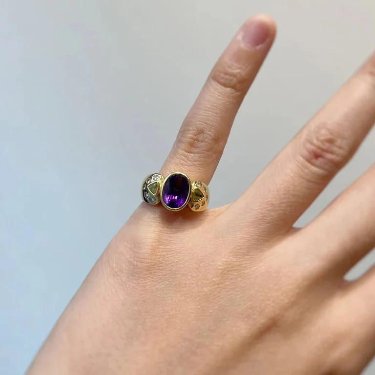 Amethyst, peridots & diamonds ring - Image 4