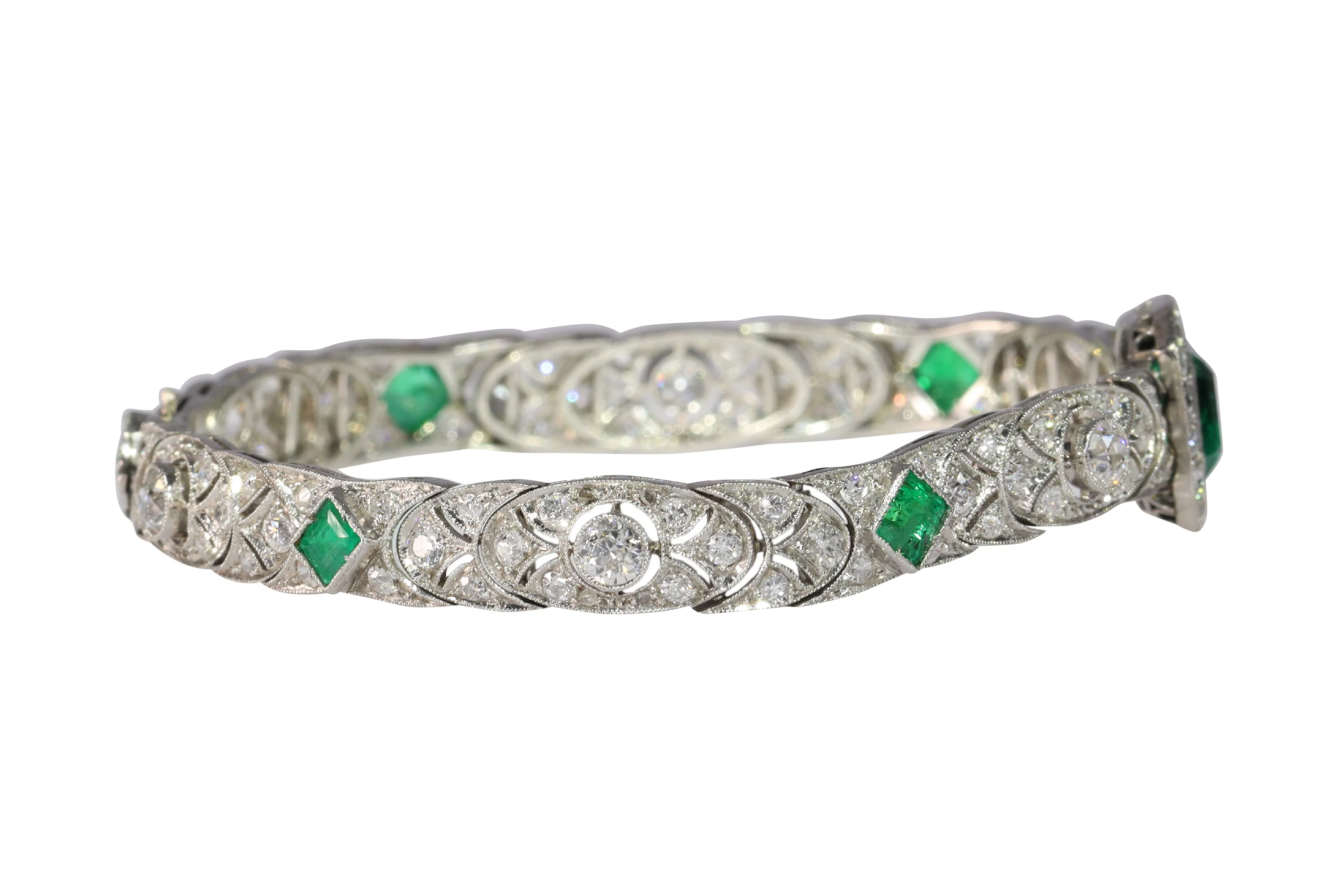 Vintage Luxury: Exquisite platinum bracelet Art Deco from the 1920s set with diamonds and emeralds  - Image 12