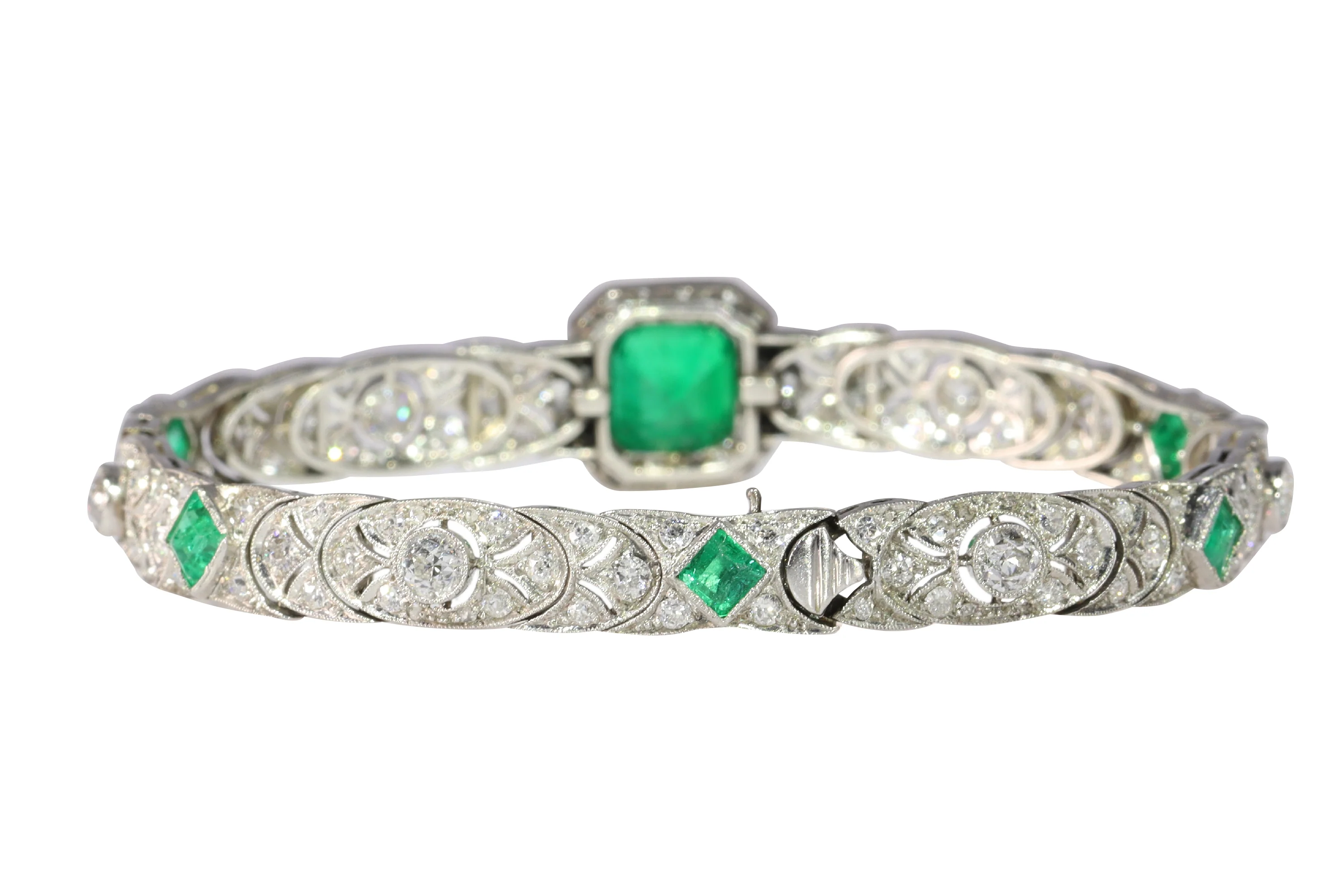 Vintage Luxury: Exquisite platinum bracelet Art Deco from the 1920s set with diamonds and emeralds  - Image 13