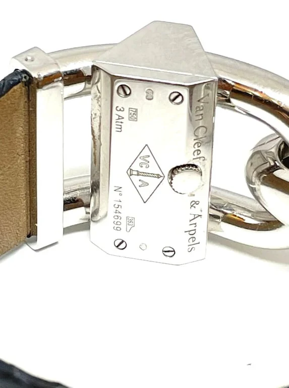 Van Cleef & Arpels Cadenas Watch in white gold and diamonds  - Image 10