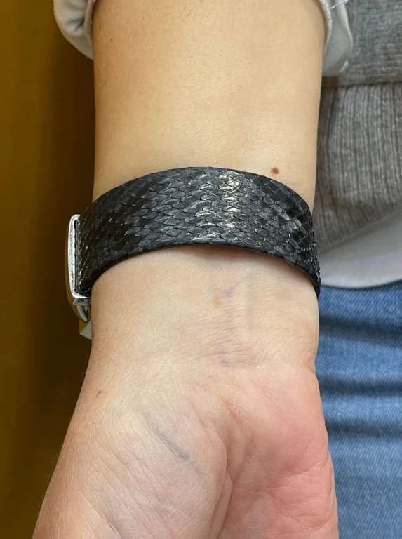 Van Cleef & Arpels Cadenas Watch in white gold and diamonds  - Image 4