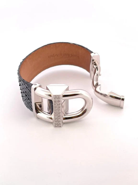 Van Cleef & Arpels Cadenas Watch in white gold and diamonds  - Image 7