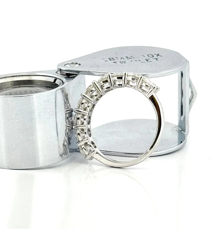Wedding band in diamonds on 18-carat white gold  - Image 4