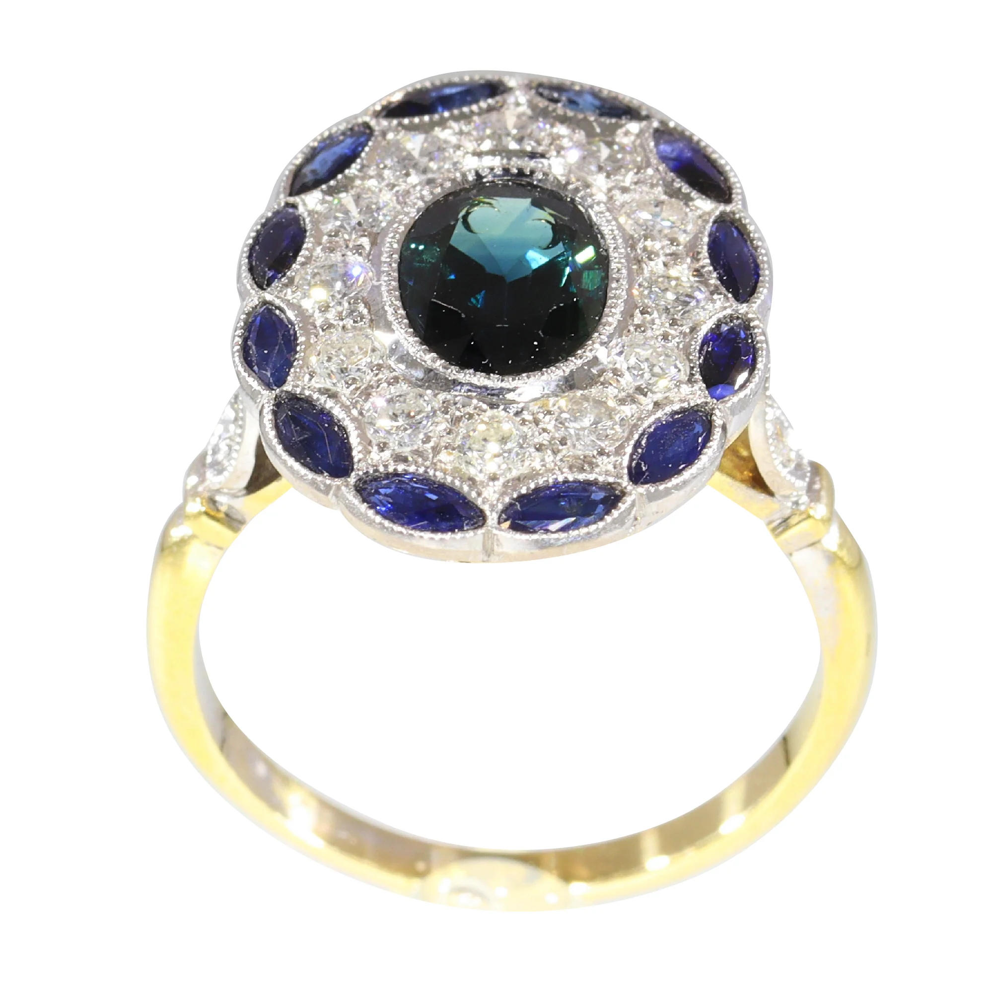 Vintage wishes: a sapphire ring between romance and history  - Image 5