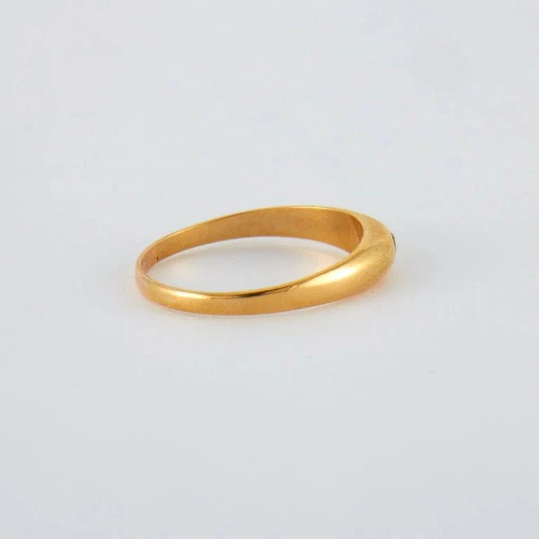 English yellow gold diamond bangle ring - Image 4
