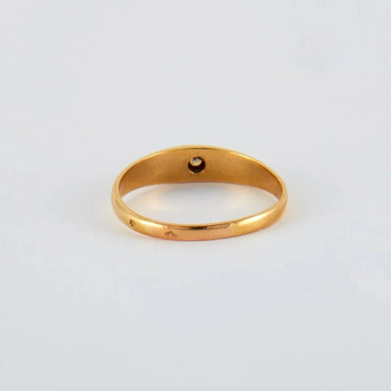 English yellow gold diamond bangle ring - Image 6