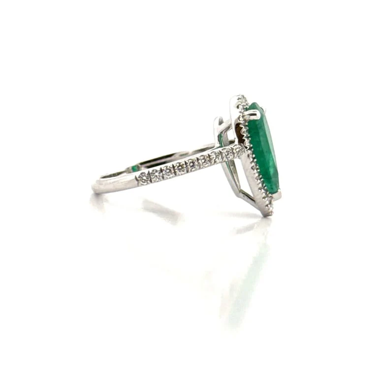 White gold ring, emerald and diamonds  - Image 4