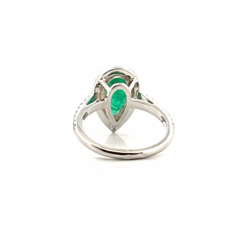 White gold ring, emerald and diamonds  - Image 5