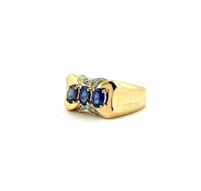 18-carat gold ring with sapphires and diamonds  - Image 4